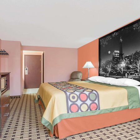 Super 8 By Wyndham Shelbyville Luaran gambar