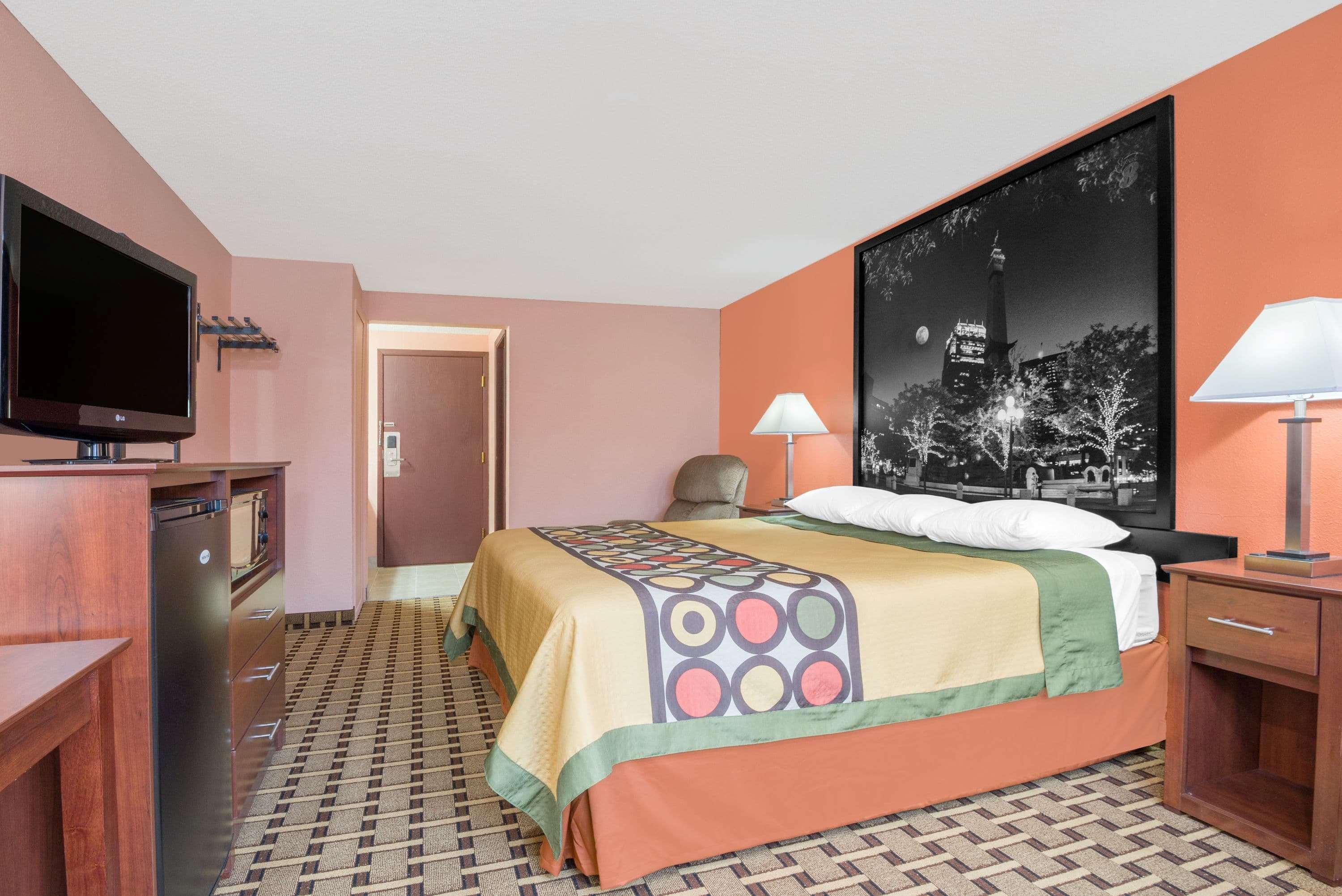 Super 8 By Wyndham Shelbyville Luaran gambar