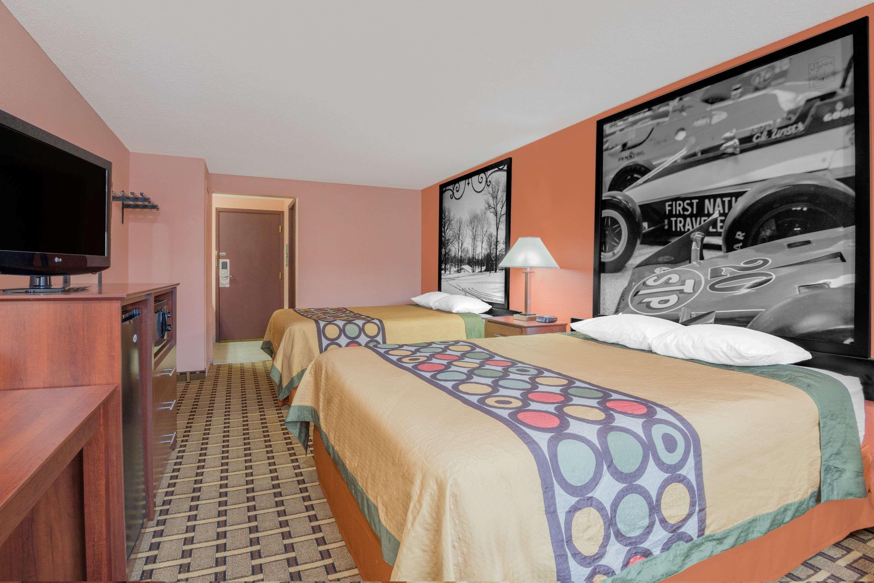Super 8 By Wyndham Shelbyville Luaran gambar
